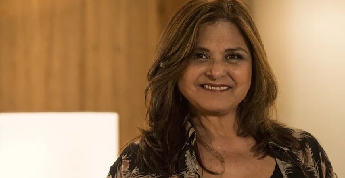 http://tvfoco.uai.com.br/wp-content/uploads/2015/05/Daniela-Mercury.jpg