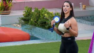 Larissa no Jogo da Discórdia de 21/2 (Foto: Reprodução / Globoplay) Larissa no Jogo da Discórdia de 21/2 (Foto: Reprodução / Globoplay)