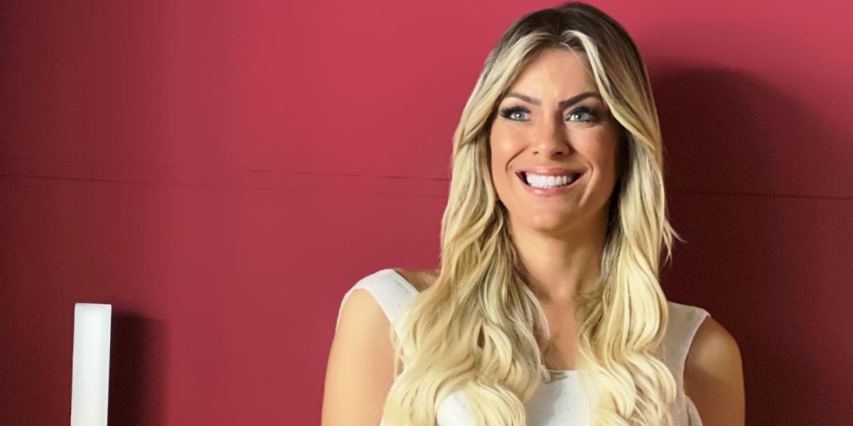 http://tvfoco.uai.com.br/wp-content/uploads/2015/05/Daniela-Mercury.jpg