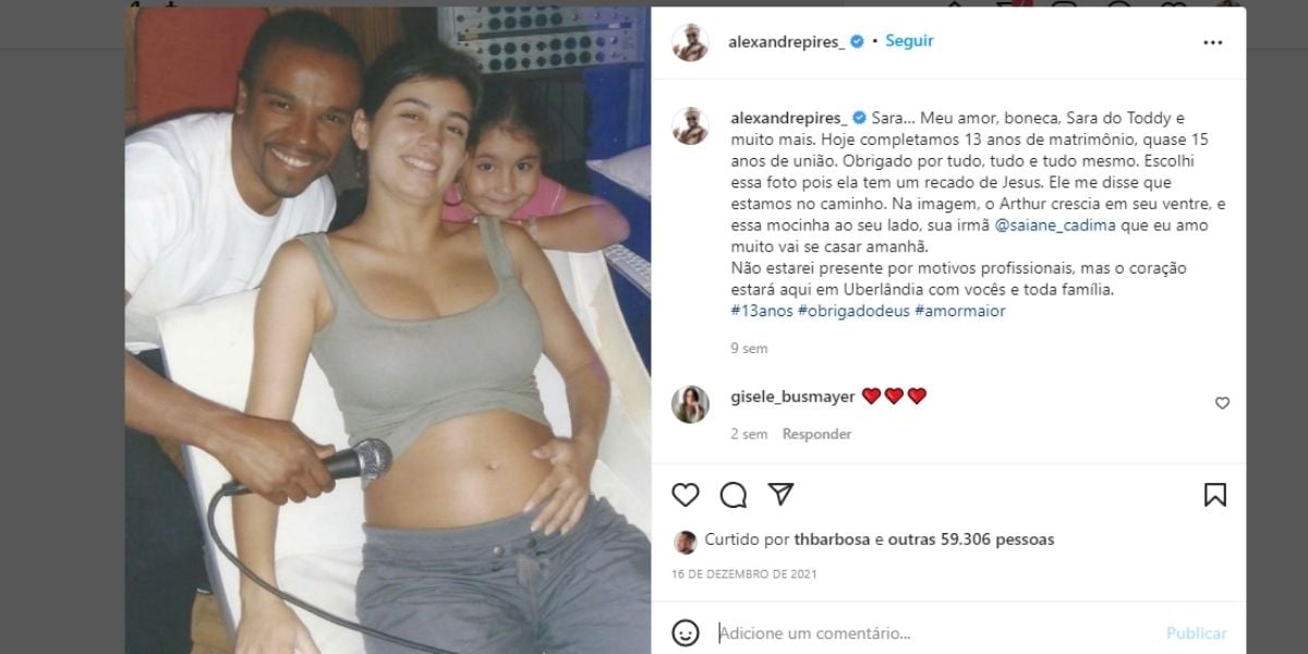 Discreto, Alexandre Pires assume ao mundo com quem é casado e declara sentimentos em textão: "Meu amor"