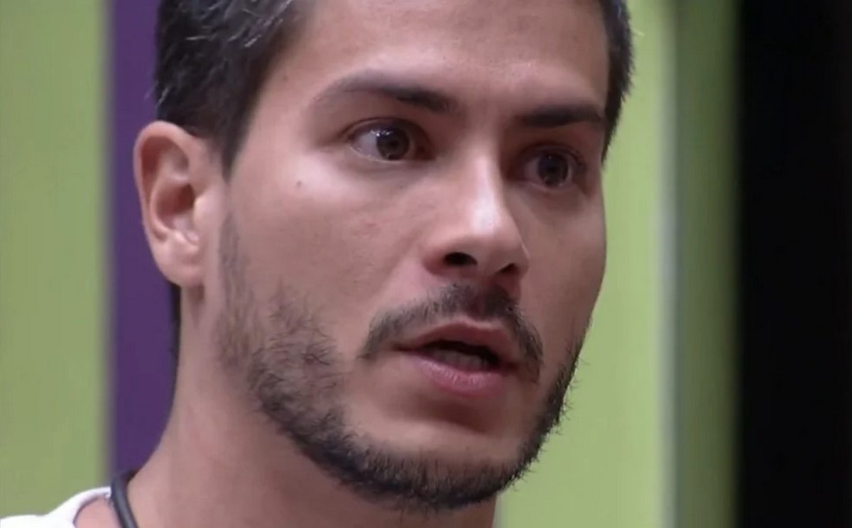 http://tvfoco.uai.com.br/wp-content/uploads/2015/05/Daniela-Mercury.jpg