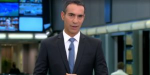 César Tralli invadiu às pressas a programação da Globo (Foto: Reprodução)