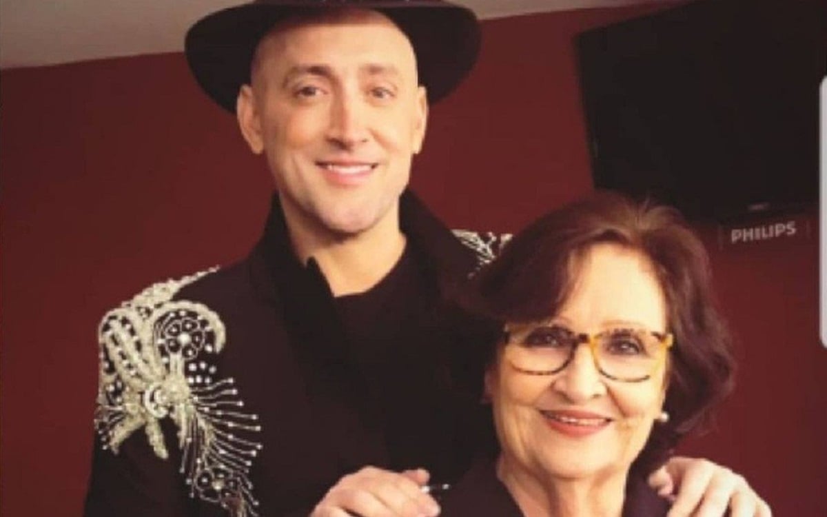 http://tvfoco.uai.com.br/wp-content/uploads/2015/05/Daniela-Mercury.jpg