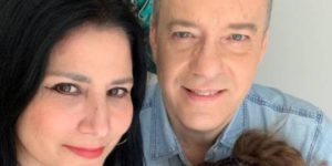 Roberto Kovalick e esposa (Reprodução)