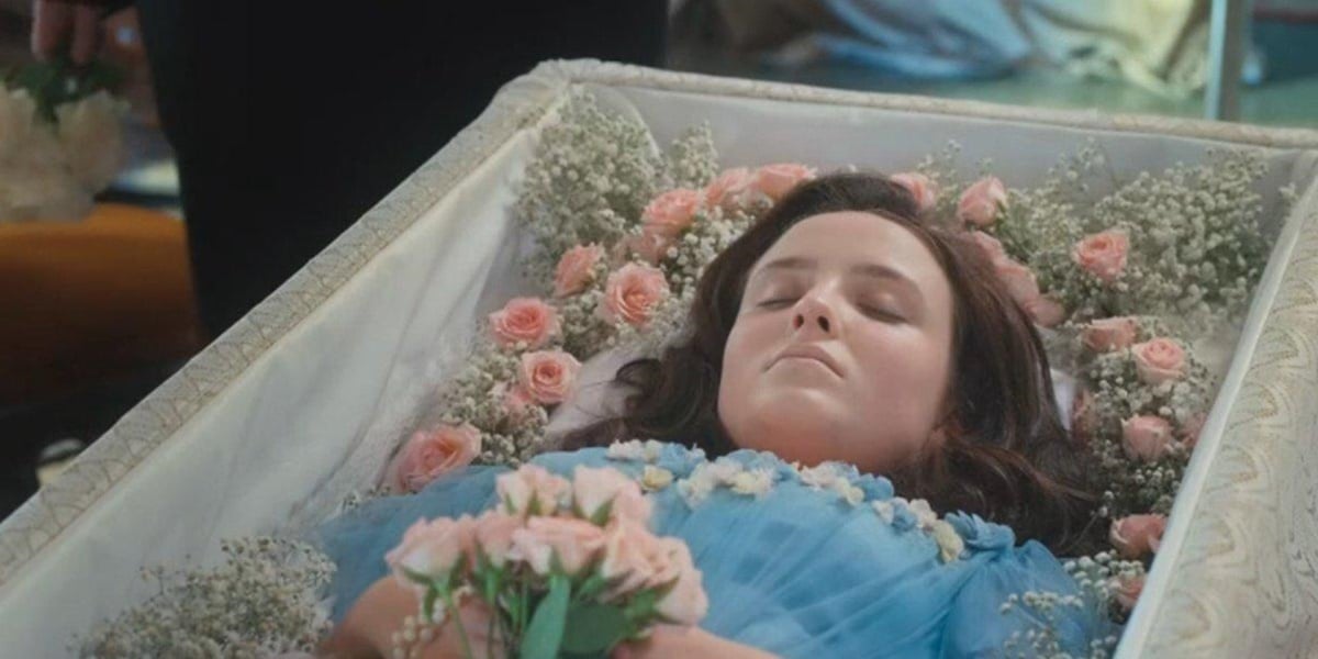 Elisa, a personagem de Larissa Manoela, morreu na história de Além da Ilusão (Foto: Reprodução / TV Globo)