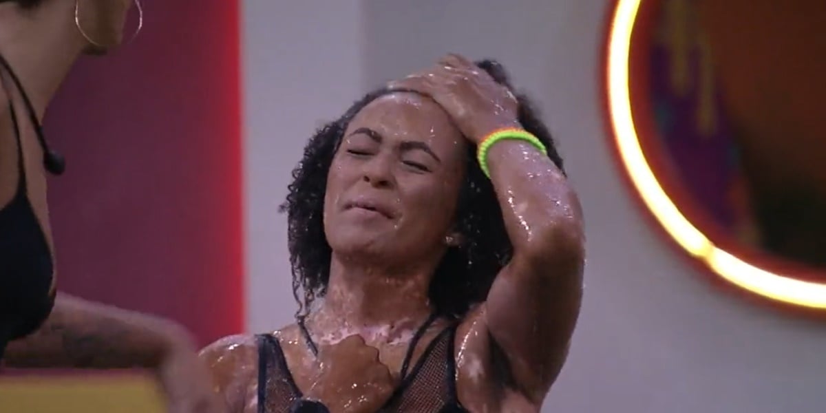 http://tvfoco.uai.com.br/wp-content/uploads/2015/05/Daniela-Mercury.jpg