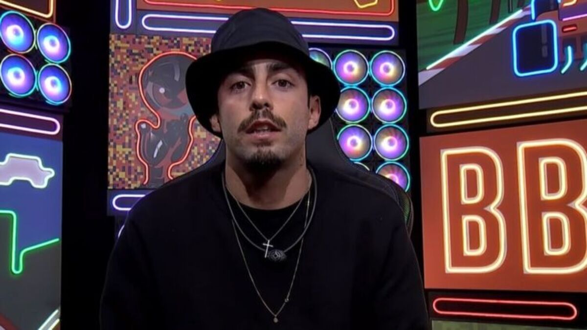 http://tvfoco.uai.com.br/wp-content/uploads/2015/05/Daniela-Mercury.jpg