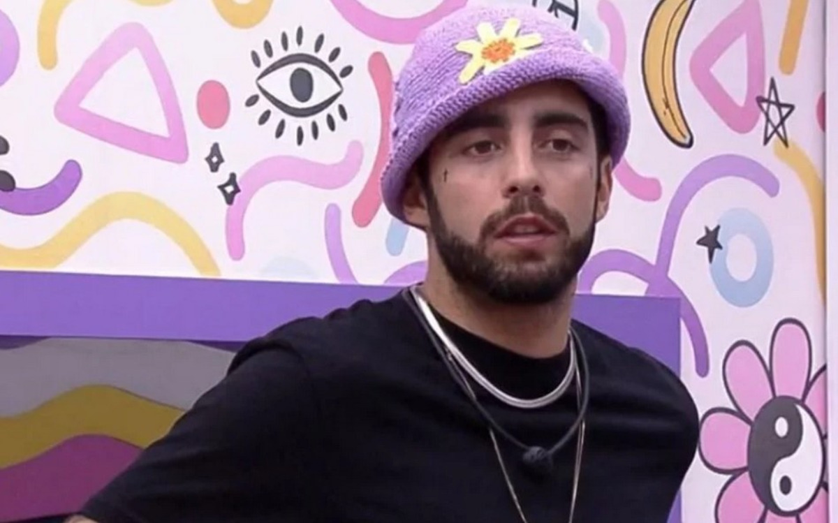 Pedro Scooby teve fala problemática contra Linn da Quebrada (Foto: Reprodução / Globoplay)