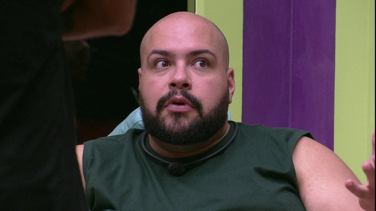 Mãe de Tiago Abravanel diz que filho virou um chato no jogo (Foto: Reprodução / Globoplay)