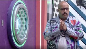 Tiago minutos antes de apertar o botão de desistência no BBB22 (Foto: Reprodução / Globoplay) Tiago minutos antes de apertar o botão de desistência no BBB22 (Foto: Reprodução / Globoplay)