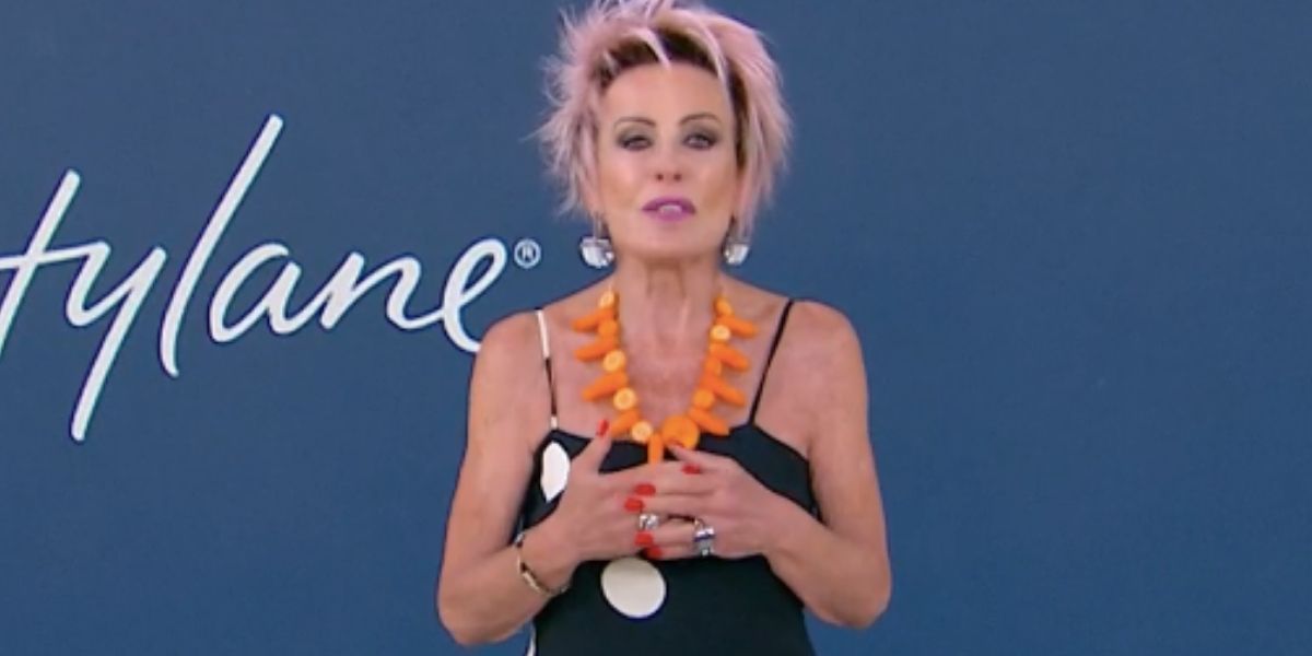 http://tvfoco.uai.com.br/wp-content/uploads/2015/05/Daniela-Mercury.jpg