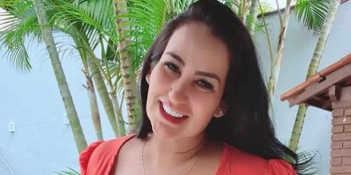 http://tvfoco.uai.com.br/wp-content/uploads/2015/05/Daniela-Mercury.jpg