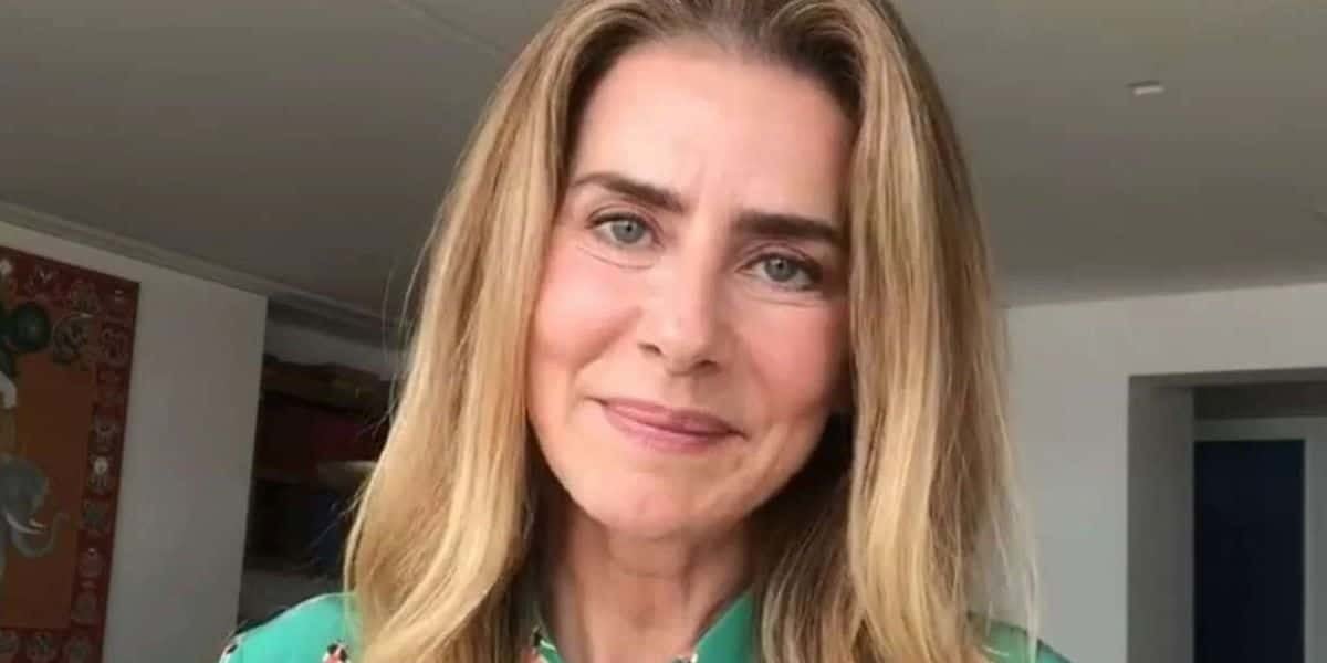 http://tvfoco.uai.com.br/wp-content/uploads/2015/05/Daniela-Mercury.jpg