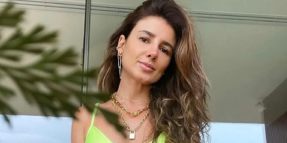 http://tvfoco.uai.com.br/wp-content/uploads/2015/05/Daniela-Mercury.jpg