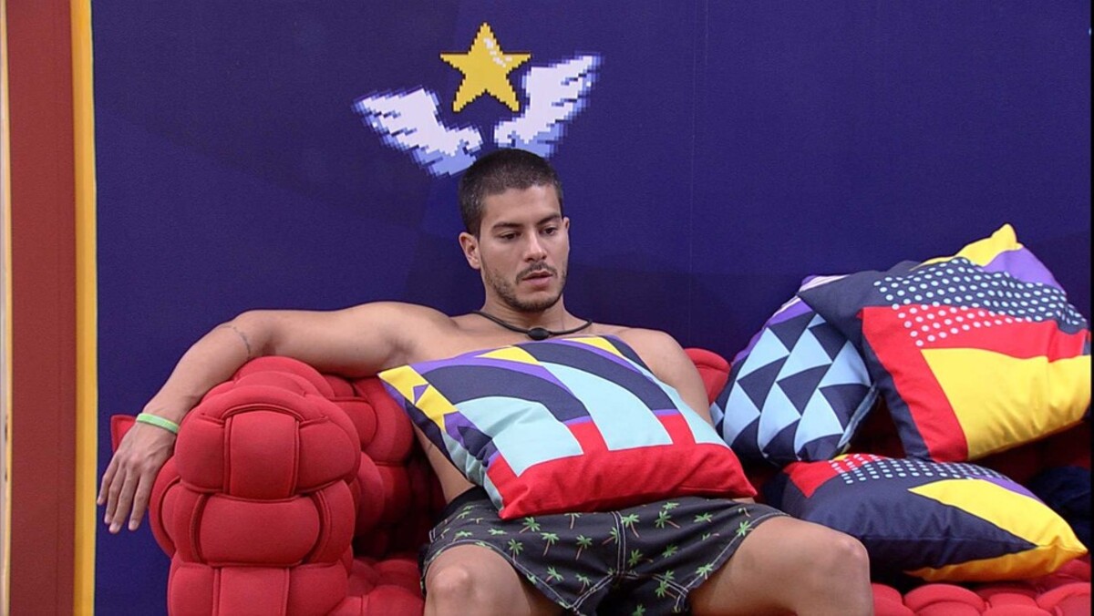 http://tvfoco.uai.com.br/wp-content/uploads/2015/05/Daniela-Mercury.jpg