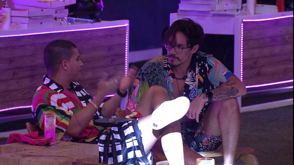 http://tvfoco.uai.com.br/wp-content/uploads/2015/05/Daniela-Mercury.jpg