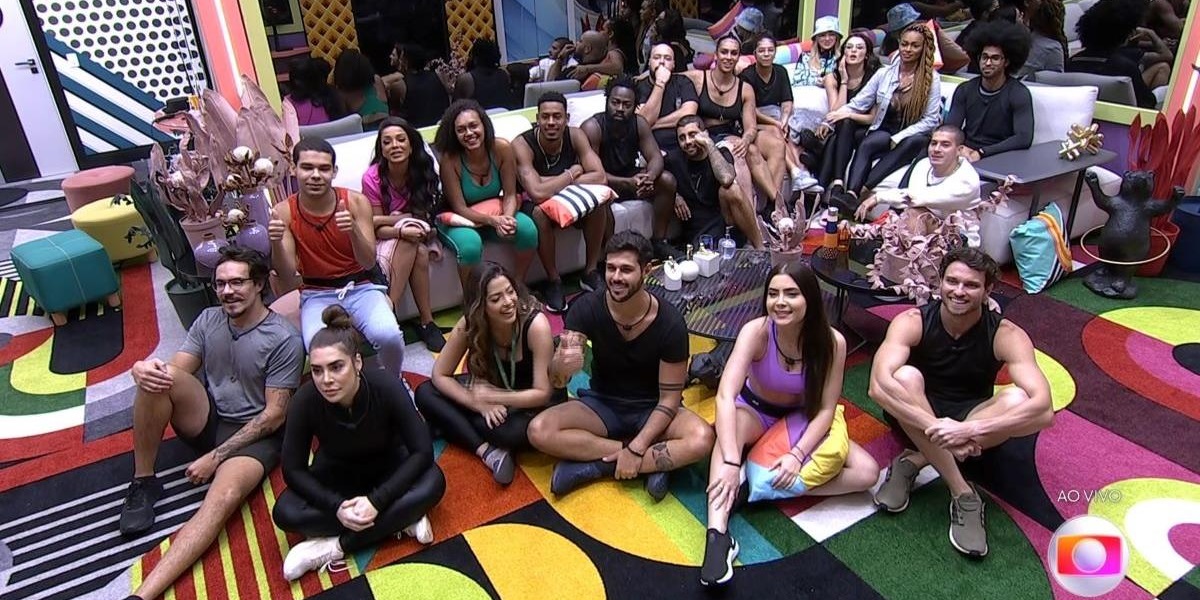 http://tvfoco.uai.com.br/wp-content/uploads/2015/05/Daniela-Mercury.jpg