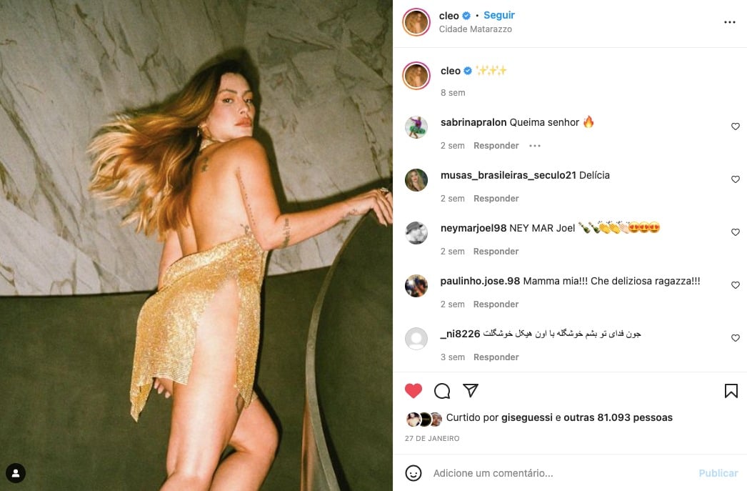 Cleo usa micro vestido com fenda gigante e leva fãs à loucura - Reprodução Cleo usa micro vestido com fenda gigante e leva fãs à loucura - Reprodução