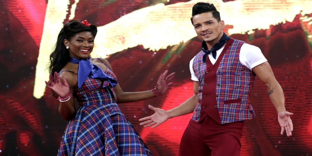 http://tvfoco.uai.com.br/wp-content/uploads/2015/05/Daniela-Mercury.jpg