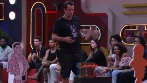 BBB22: Gustavo flecha Linn da Quebrada como manipuladora (Foto: Reprodução / Globoplay) BBB22: Gustavo flecha Linn da Quebrada como manipuladora (Foto: Reprodução / Globoplay)