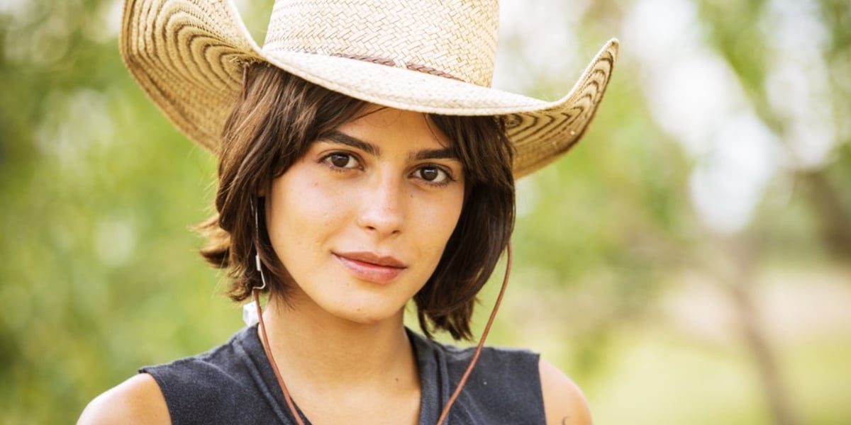 Julia Dalavia é Guta no remake de Pantanal (Foto: Reprdoução/Globo)