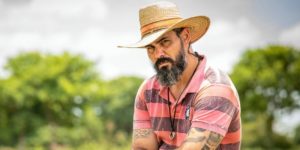 Juliano Cazarré, de Pantanal  (Foto:TV Globo)