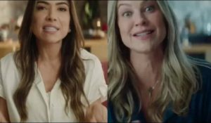 Patrícia Abravanel e Luana Piovani foram as primeiras a estrelarem o comercial no intervalo do BBB22 (Foto: Reprodução / Internet)