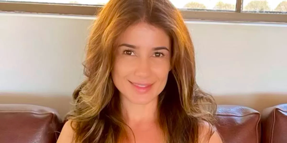 http://tvfoco.uai.com.br/wp-content/uploads/2015/05/Daniela-Mercury.jpg