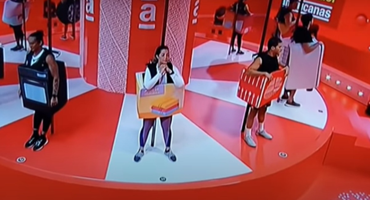 http://tvfoco.uai.com.br/wp-content/uploads/2015/05/Daniela-Mercury.jpg