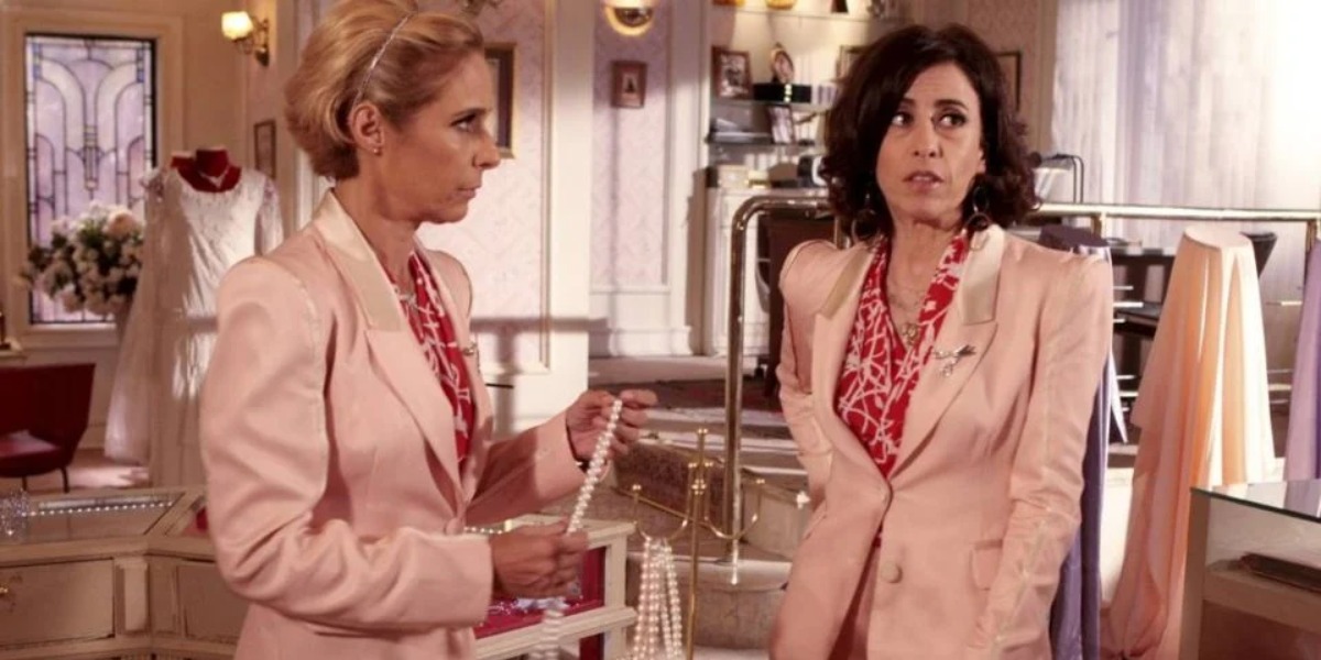 http://tvfoco.uai.com.br/wp-content/uploads/2015/05/Daniela-Mercury.jpg