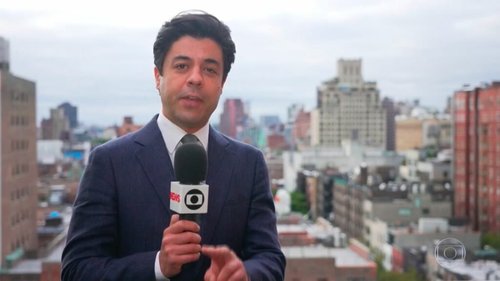 César Tralli não se aguenta com exaustão na Globo, dá ultimato à alta cúpula e exige demissão de jornal César Tralli não se aguenta com exaustão na Globo, dá ultimato à alta cúpula e exige demissão de jornal