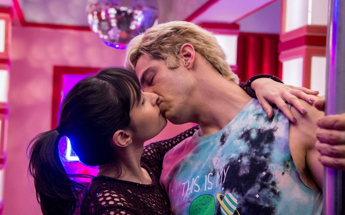 Flávia e Guilherme (Mateus Solano) em 'Quanto Mais Vida Melhor' (Globo)