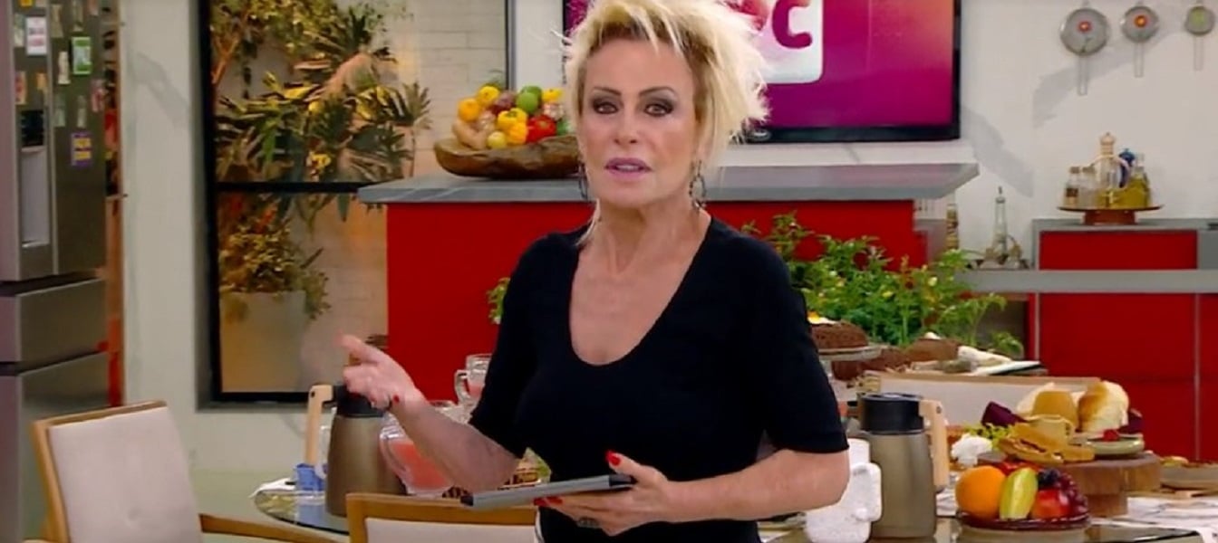 http://tvfoco.uai.com.br/wp-content/uploads/2015/05/Daniela-Mercury.jpg