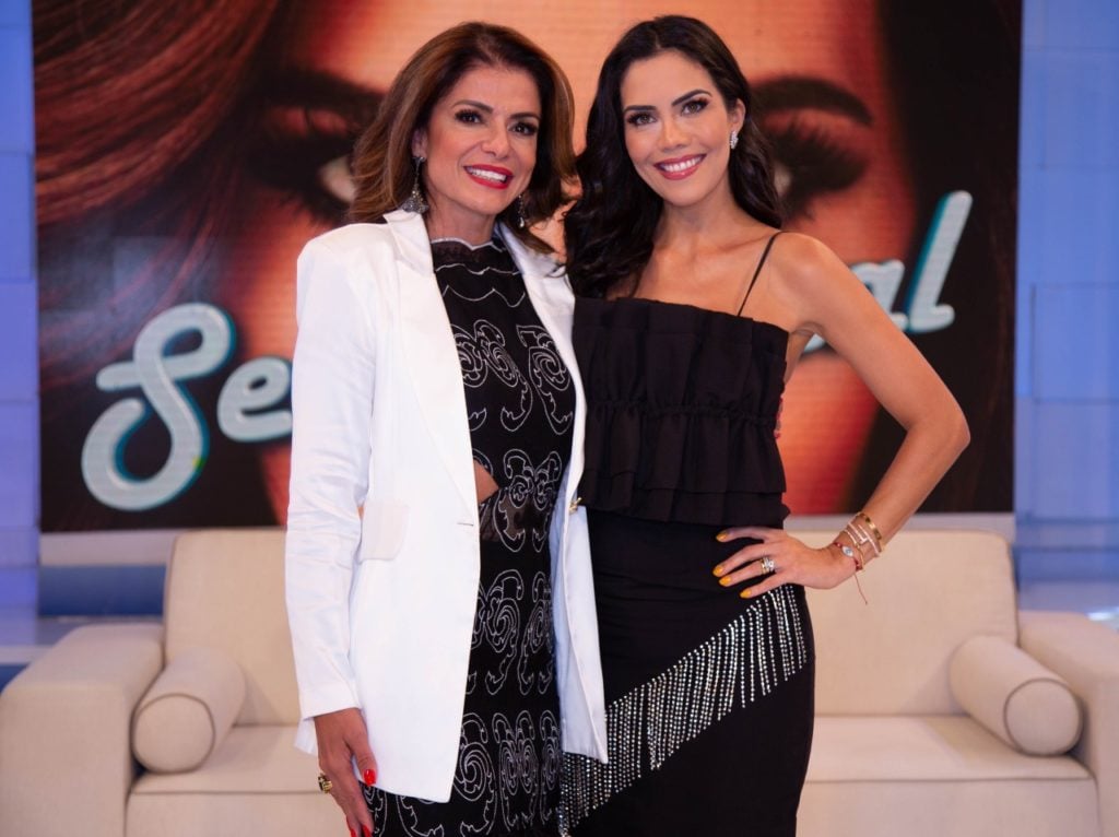 http://www.otvfoco.com.br/wp-content/uploads/2015/05/Daniela-Mercury.jpg