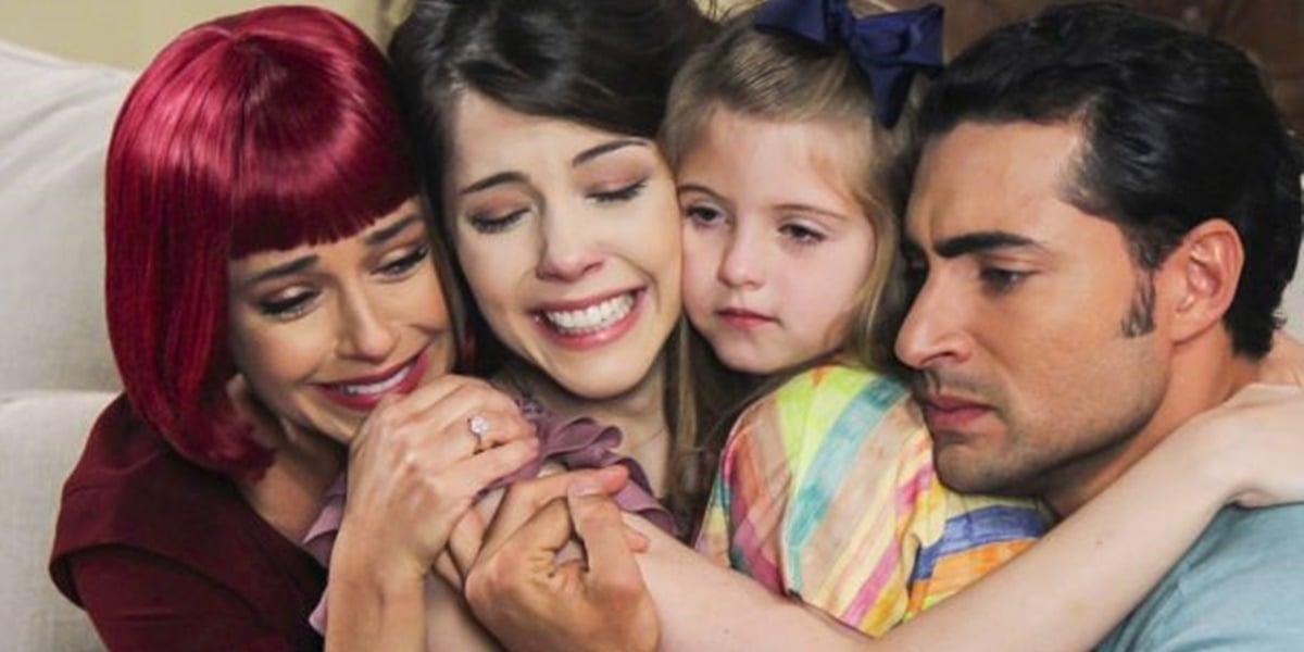http://tvfoco.uai.com.br/wp-content/uploads/2015/05/Daniela-Mercury.jpg