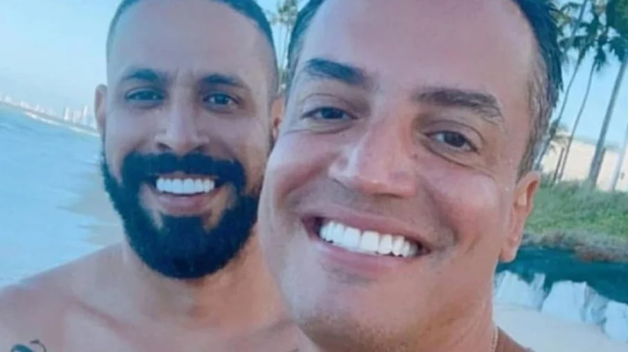 Gilberto Junior pediu Leo Dias em casamento (Foto: Reprodução/ Instagram)