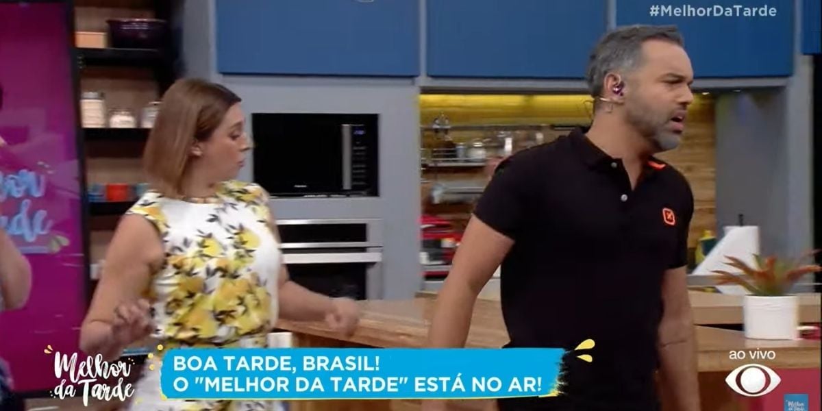 "Não está dando", Colunista de Catia Fonseca surta, quebra estúdio e MDT sai do ar: "Está tendo um ataque"