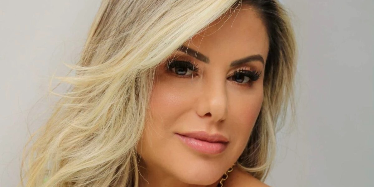 http://tvfoco.uai.com.br/wp-content/uploads/2015/05/Daniela-Mercury.jpg