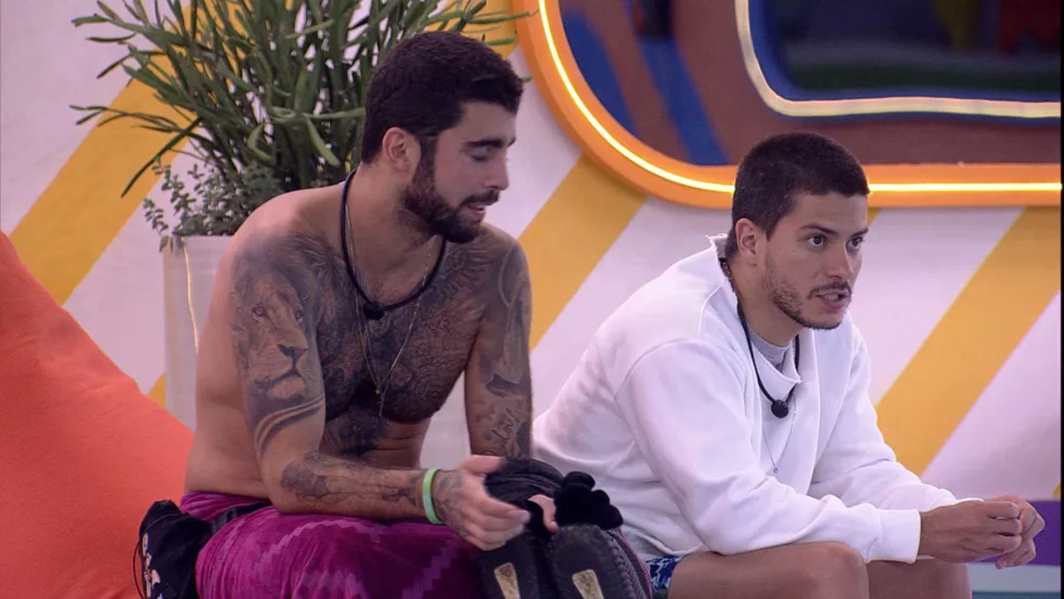 BBB22: Pedro Scooby e Arthur Aguiar eram aliados no jogo (Foto: Reprodução)
