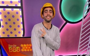 Recém eliminado do BBB22, Pedro Scooby vai desfilar ao lado dos chefões do Carnaval (Foto: Reprodução / Globoplay)