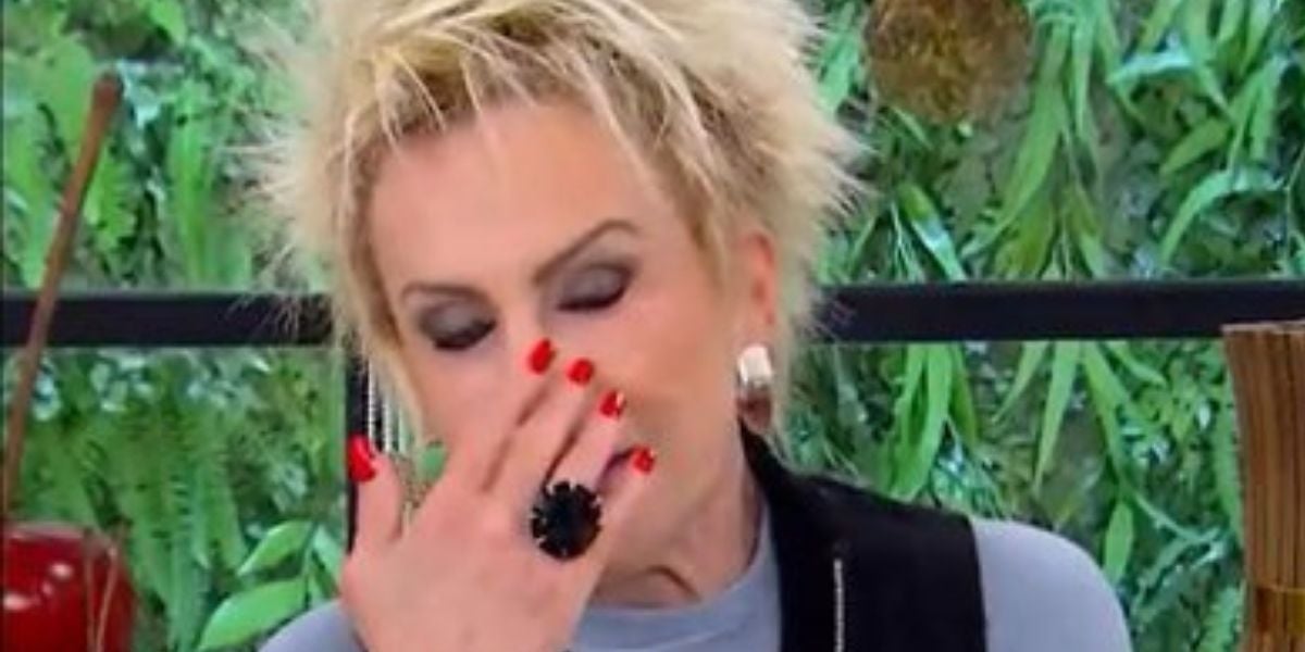 http://tvfoco.uai.com.br/wp-content/uploads/2015/05/Daniela-Mercury.jpg