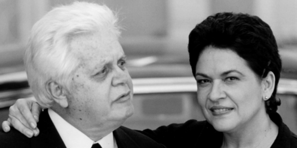 http://tvfoco.uai.com.br/wp-content/uploads/2015/05/Daniela-Mercury.jpg