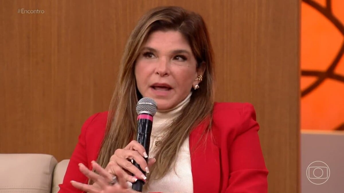 http://tvfoco.uai.com.br/wp-content/uploads/2015/05/Daniela-Mercury.jpg
