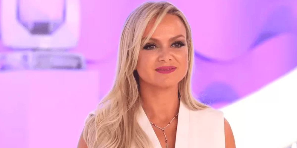 http://tvfoco.uai.com.br/wp-content/uploads/2015/05/Daniela-Mercury.jpg