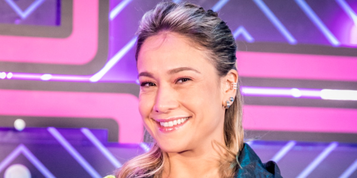 http://tvfoco.uai.com.br/wp-content/uploads/2015/05/Daniela-Mercury.jpg