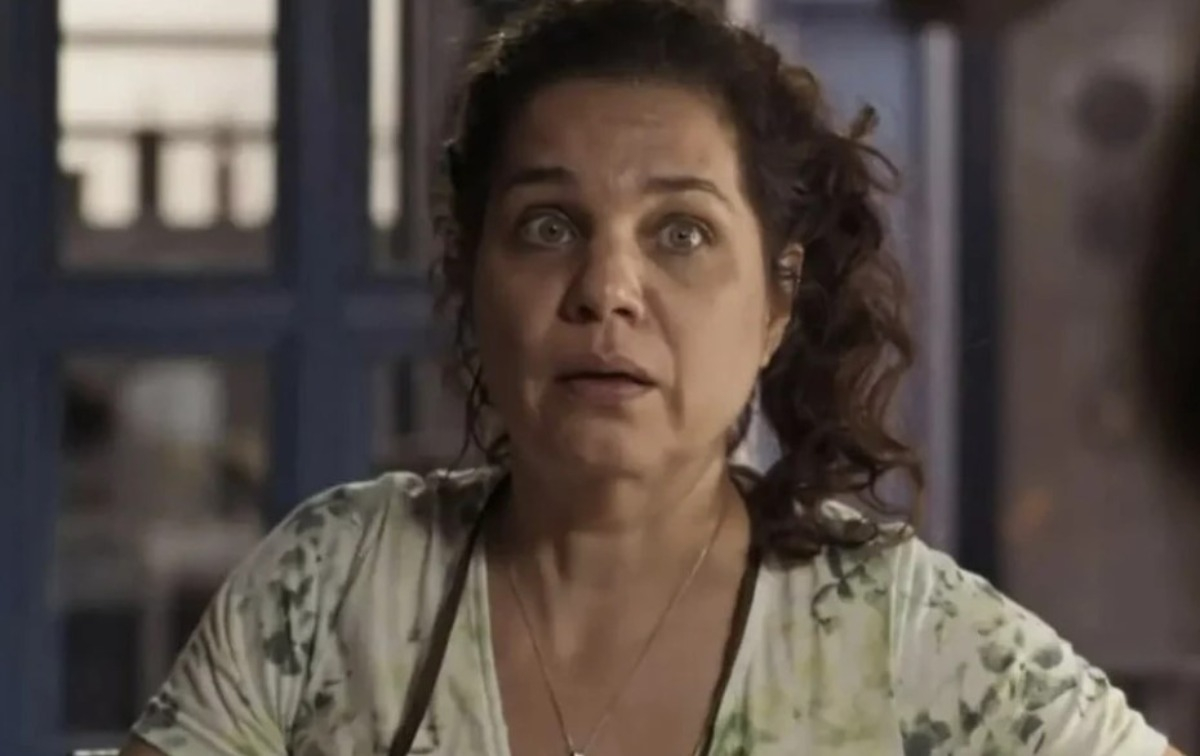 http://tvfoco.uai.com.br/wp-content/uploads/2015/05/Daniela-Mercury.jpg
