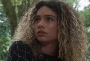 Nayara (Victoria Rossetti) em Pantanal; ela terá de dar adeus à vida na mansão dos Novaes (Foto: Reprodução / Globo)