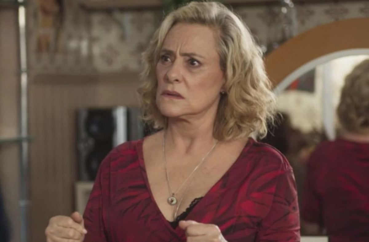 http://tvfoco.uai.com.br/wp-content/uploads/2015/05/Daniela-Mercury.jpg