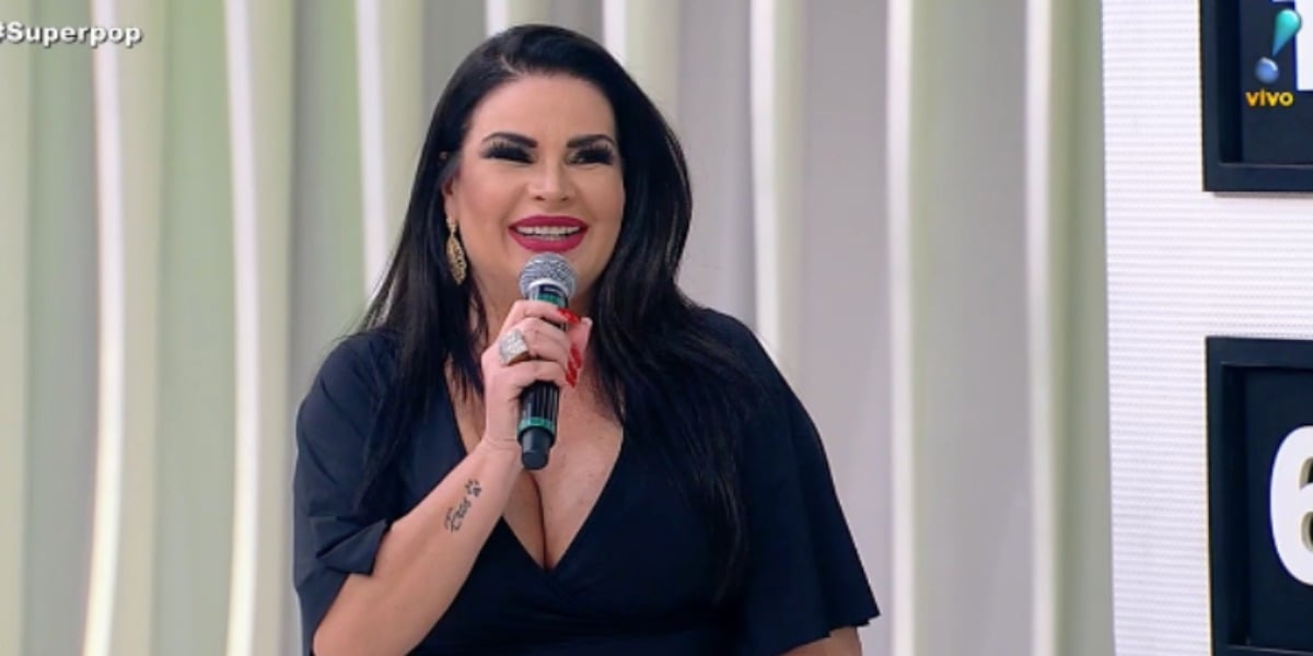 Solange Gomes falou sobre ménage com Márcio Garcia e o irmão dele no "Superpop" (Foto: Reprodução/RedeTV!)