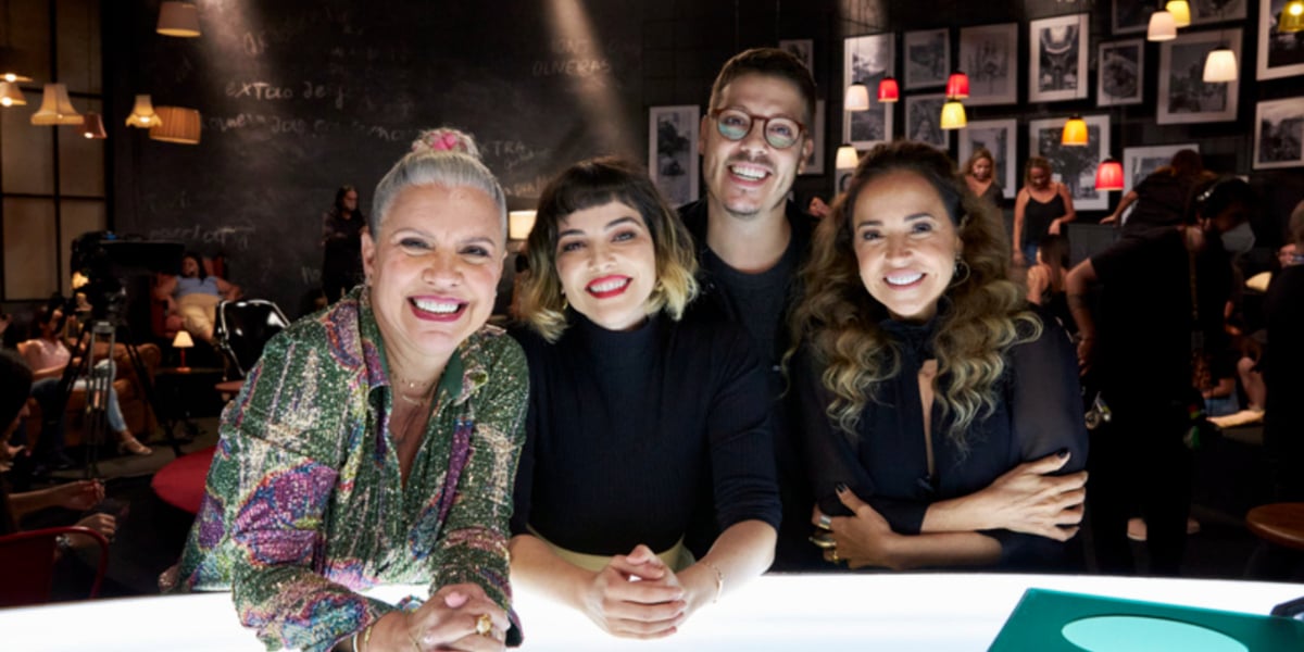 Astrid Fontenelle, Tainá Müller e Daniela Mercury no "Que História é Essa, Porchat?" (Foto: Divulgação/GNT)